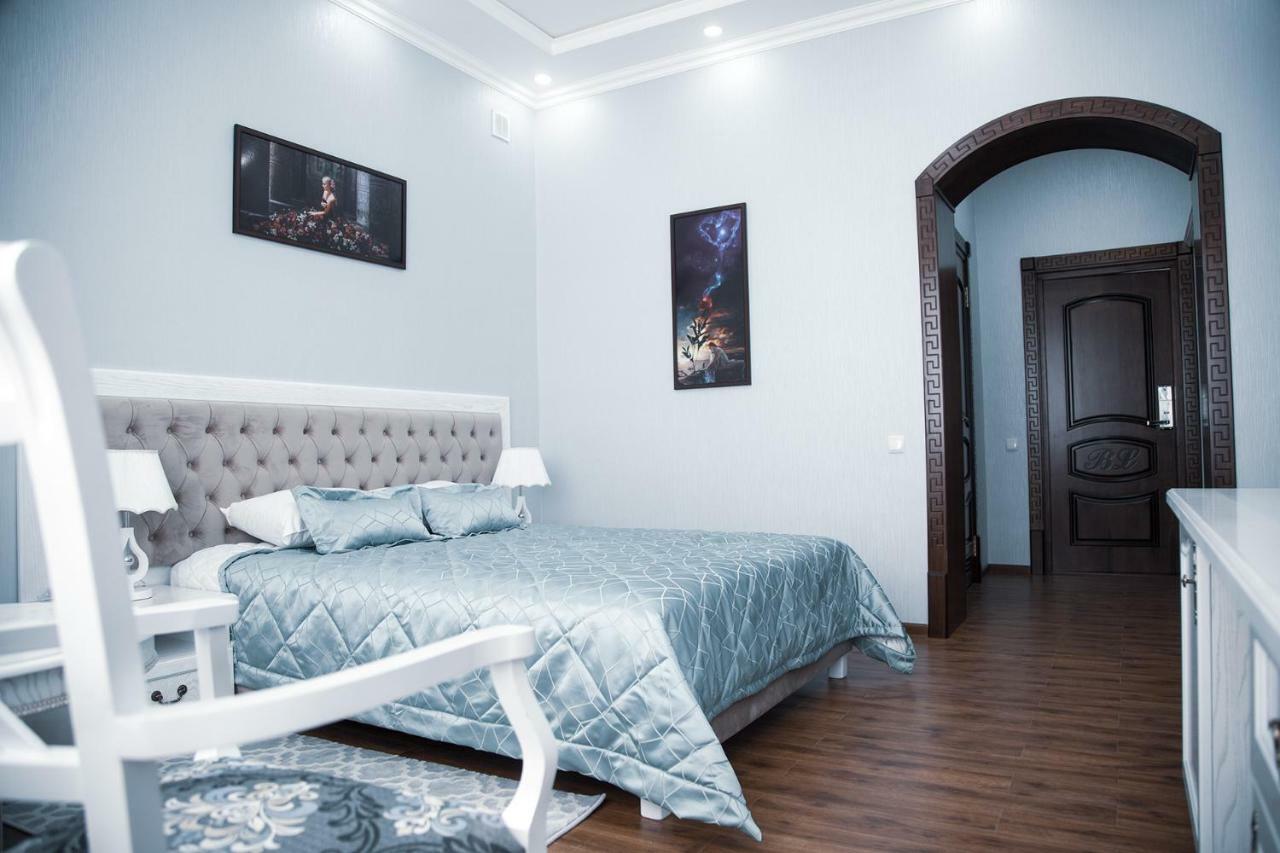 Bravolyuks Hotel Ούρτζεντς Εξωτερικό φωτογραφία