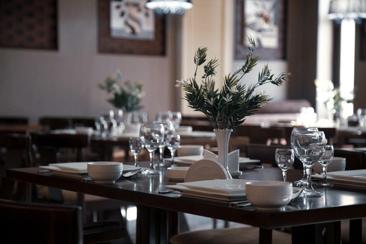 Bravolyuks Hotel Ούρτζεντς Εξωτερικό φωτογραφία