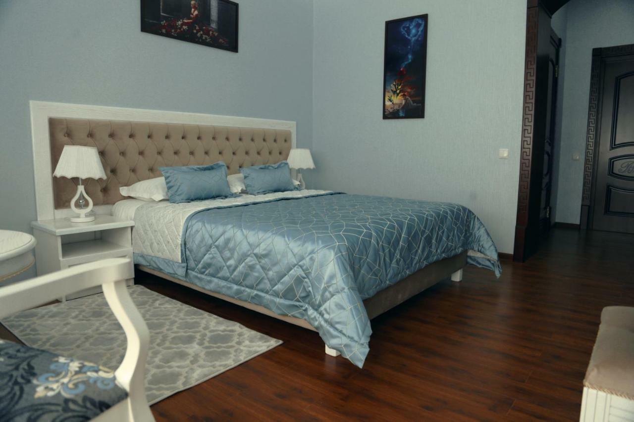 Bravolyuks Hotel Ούρτζεντς Εξωτερικό φωτογραφία
