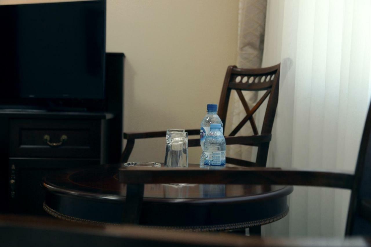 Bravolyuks Hotel Ούρτζεντς Εξωτερικό φωτογραφία