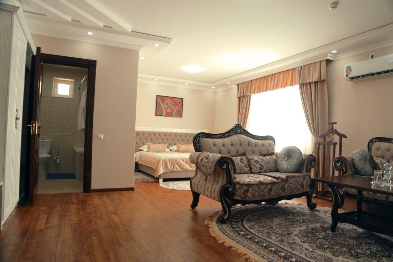 Bravolyuks Hotel Ούρτζεντς Εξωτερικό φωτογραφία