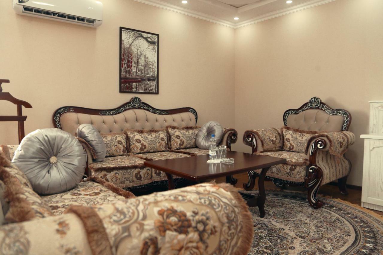 Bravolyuks Hotel Ούρτζεντς Εξωτερικό φωτογραφία