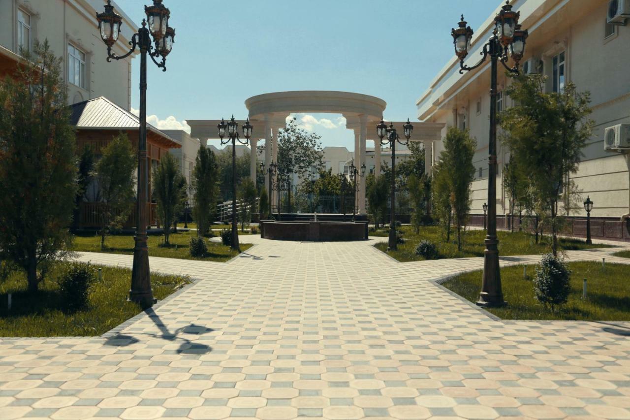 Bravolyuks Hotel Ούρτζεντς Εξωτερικό φωτογραφία