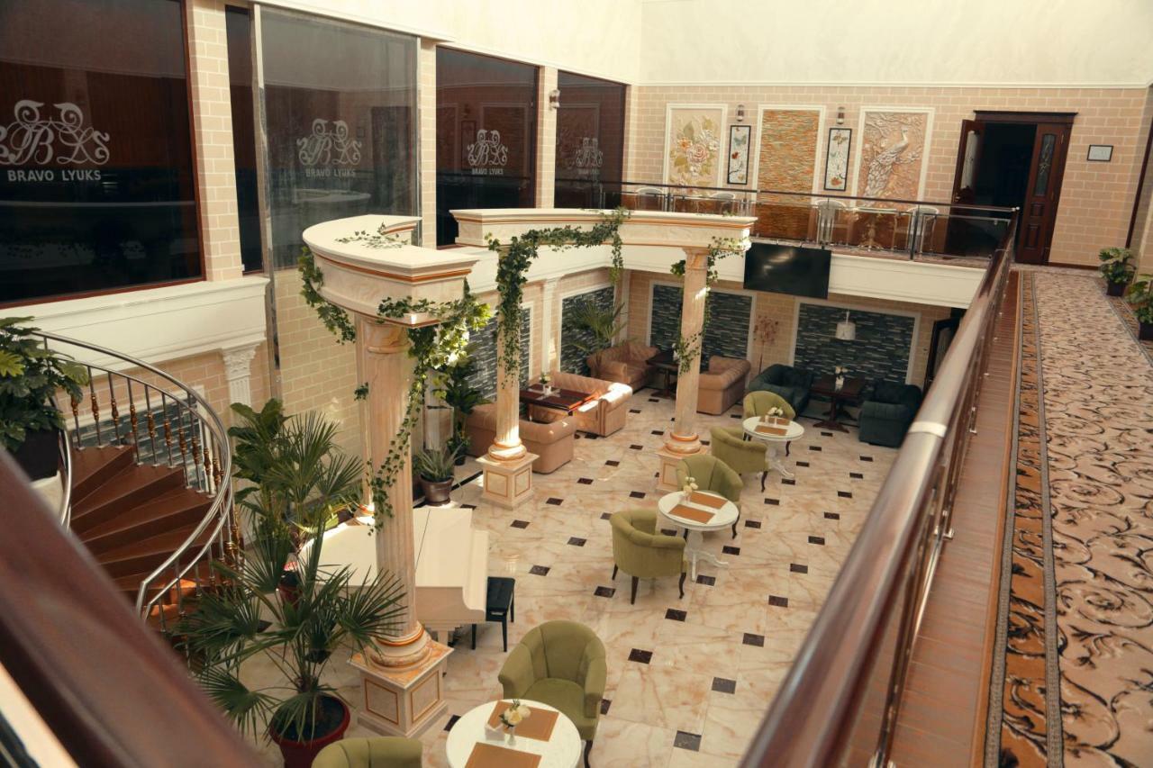 Bravolyuks Hotel Ούρτζεντς Εξωτερικό φωτογραφία