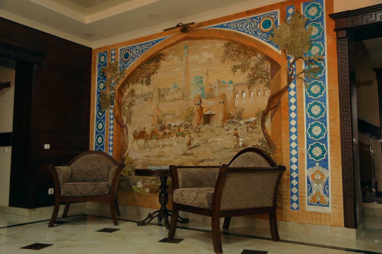 Bravolyuks Hotel Ούρτζεντς Εξωτερικό φωτογραφία