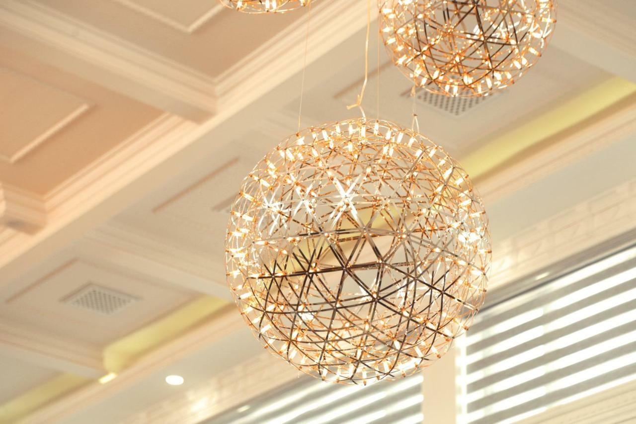 Bravolyuks Hotel Ούρτζεντς Εξωτερικό φωτογραφία
