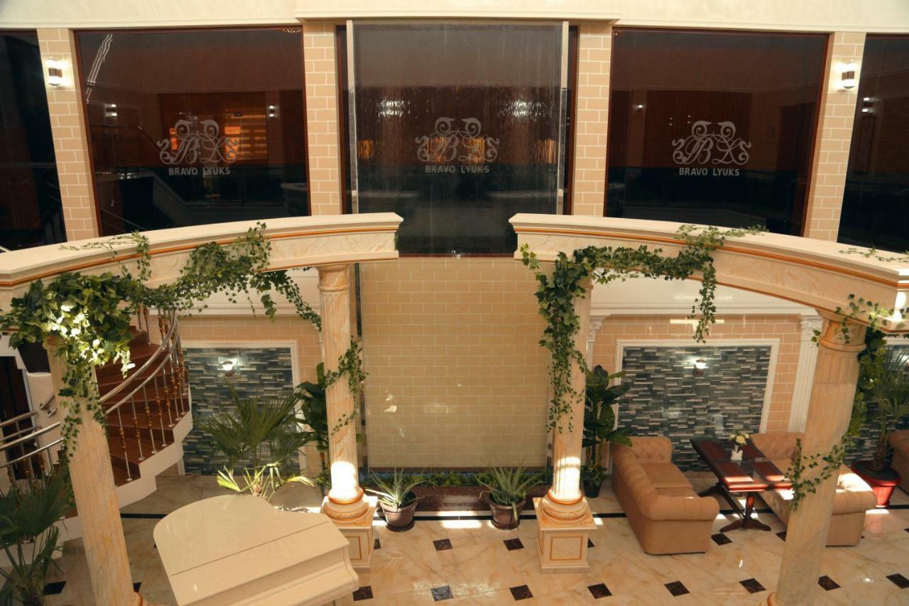 Bravolyuks Hotel Ούρτζεντς Εξωτερικό φωτογραφία