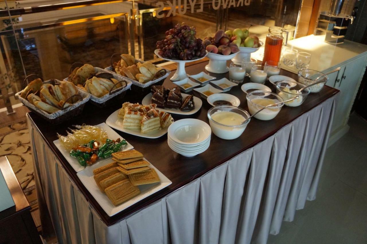 Bravolyuks Hotel Ούρτζεντς Εξωτερικό φωτογραφία