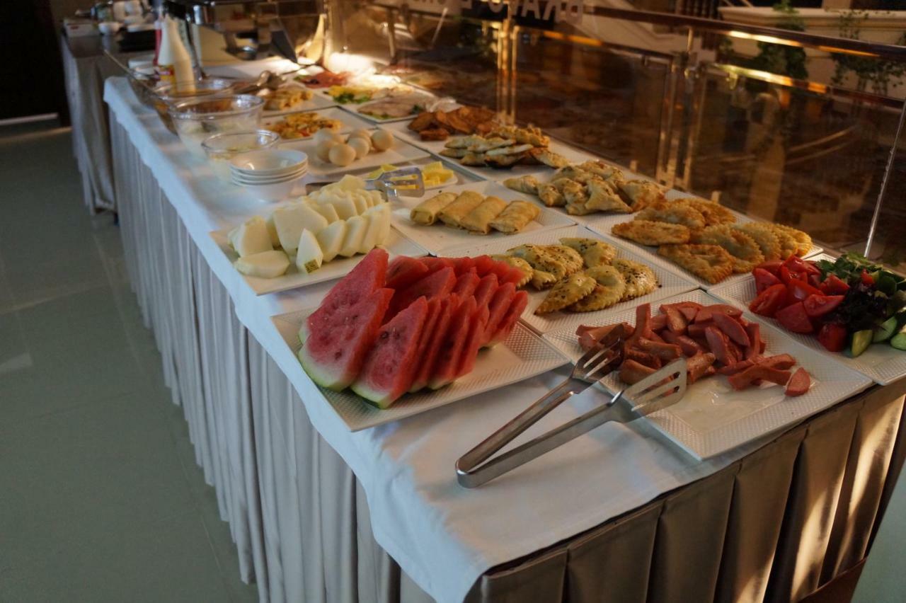 Bravolyuks Hotel Ούρτζεντς Εξωτερικό φωτογραφία